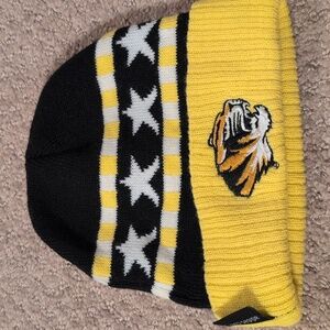 Missouri Tigers Beanie Knit Hat in Toddlers 2-4 One Size NWOT